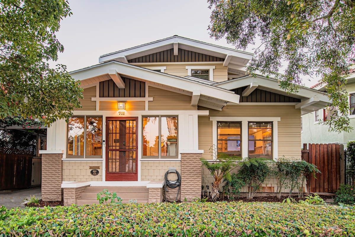Spacious & Cozy Craftsman Home in Downtown LB