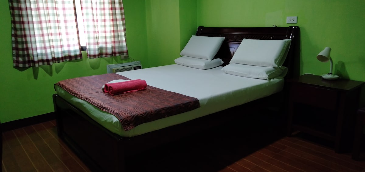 deluxe double room  with aircon