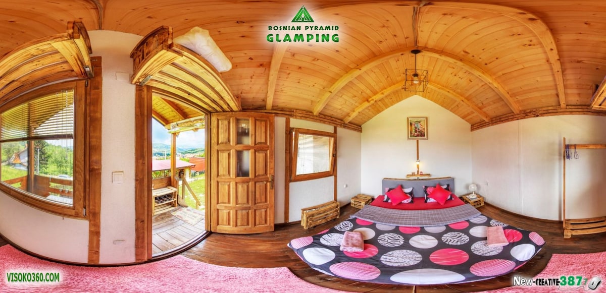 Pink bungalow Bosnian pyramid glamping