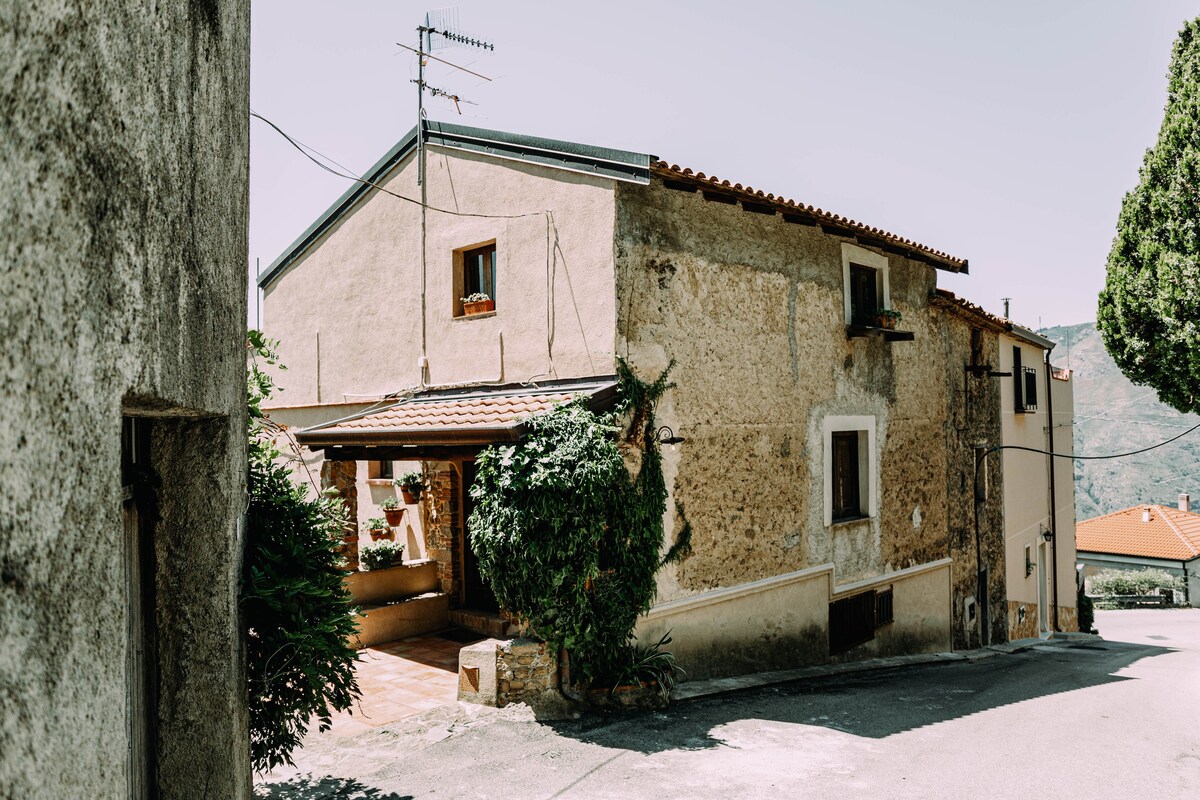 "Casa Speranza" antica casa siciliana nel borgo