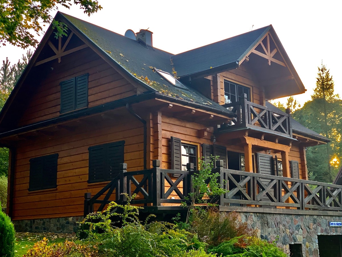 Mielno山坡上的迷人房屋-在Mazurras放松身心