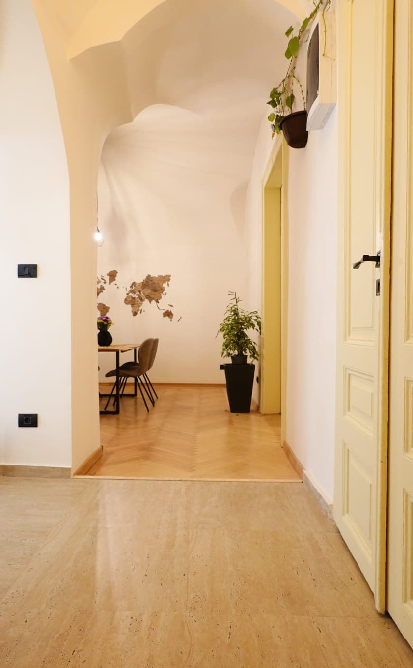 Superb 102m² apartment in a historical building