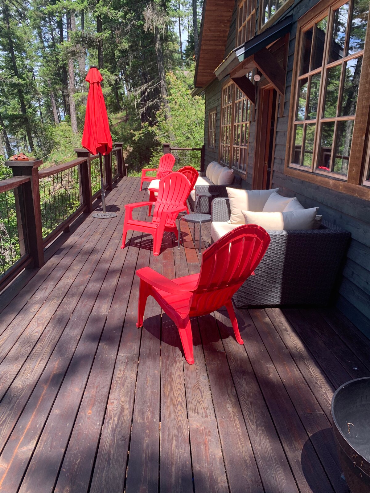 Waterfront Priest Lake Cabin