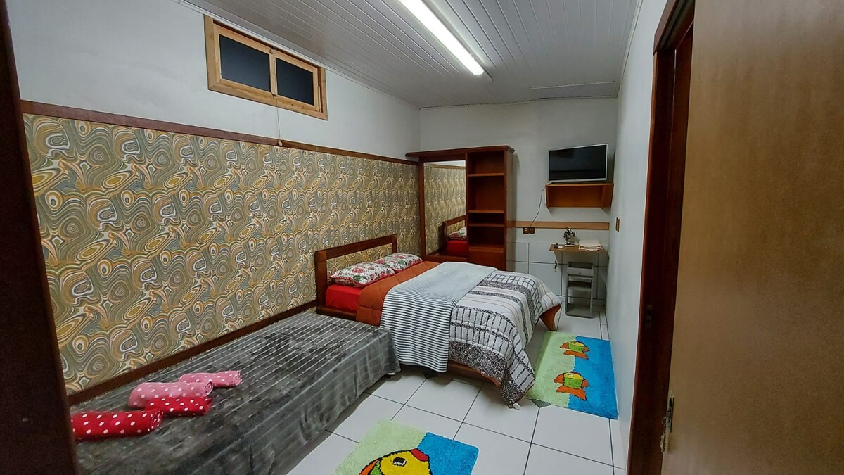 Hostel Pé na Serra - Quarto Família - A