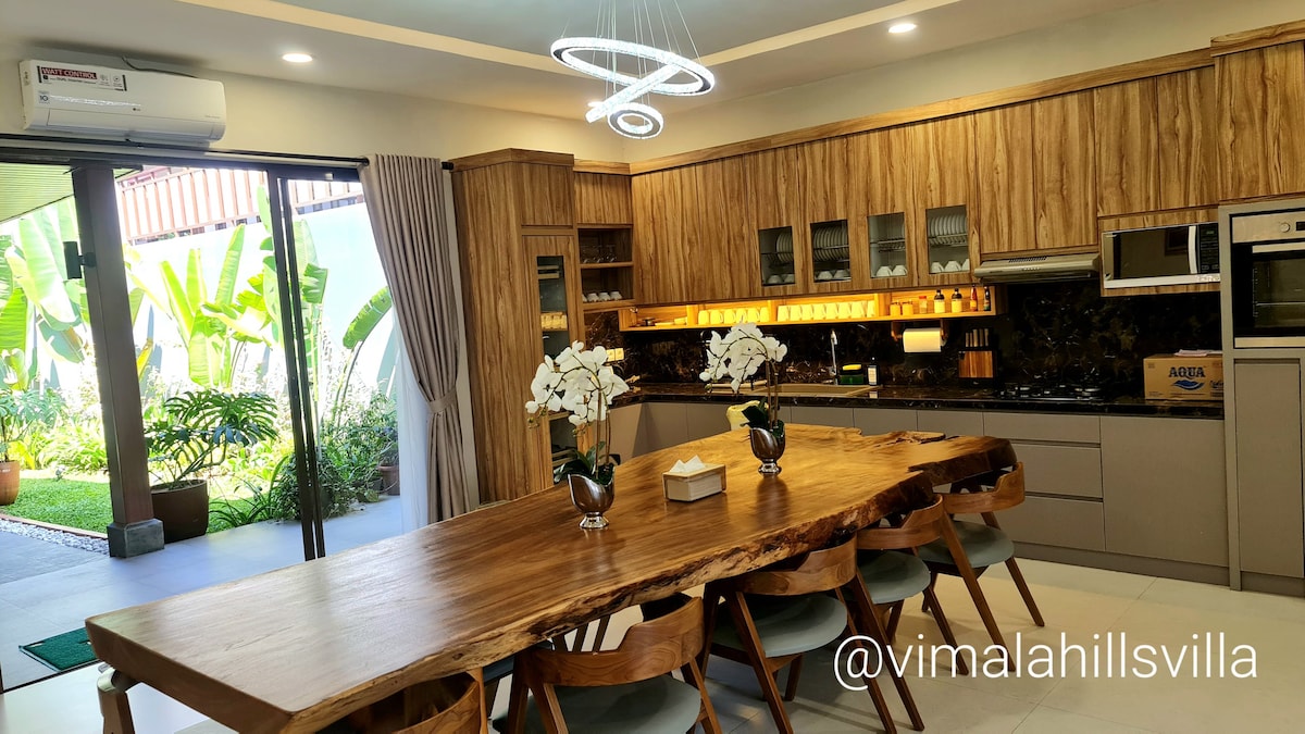维玛拉山（ Vimala Hills ）的Vila 5卧室总统套房