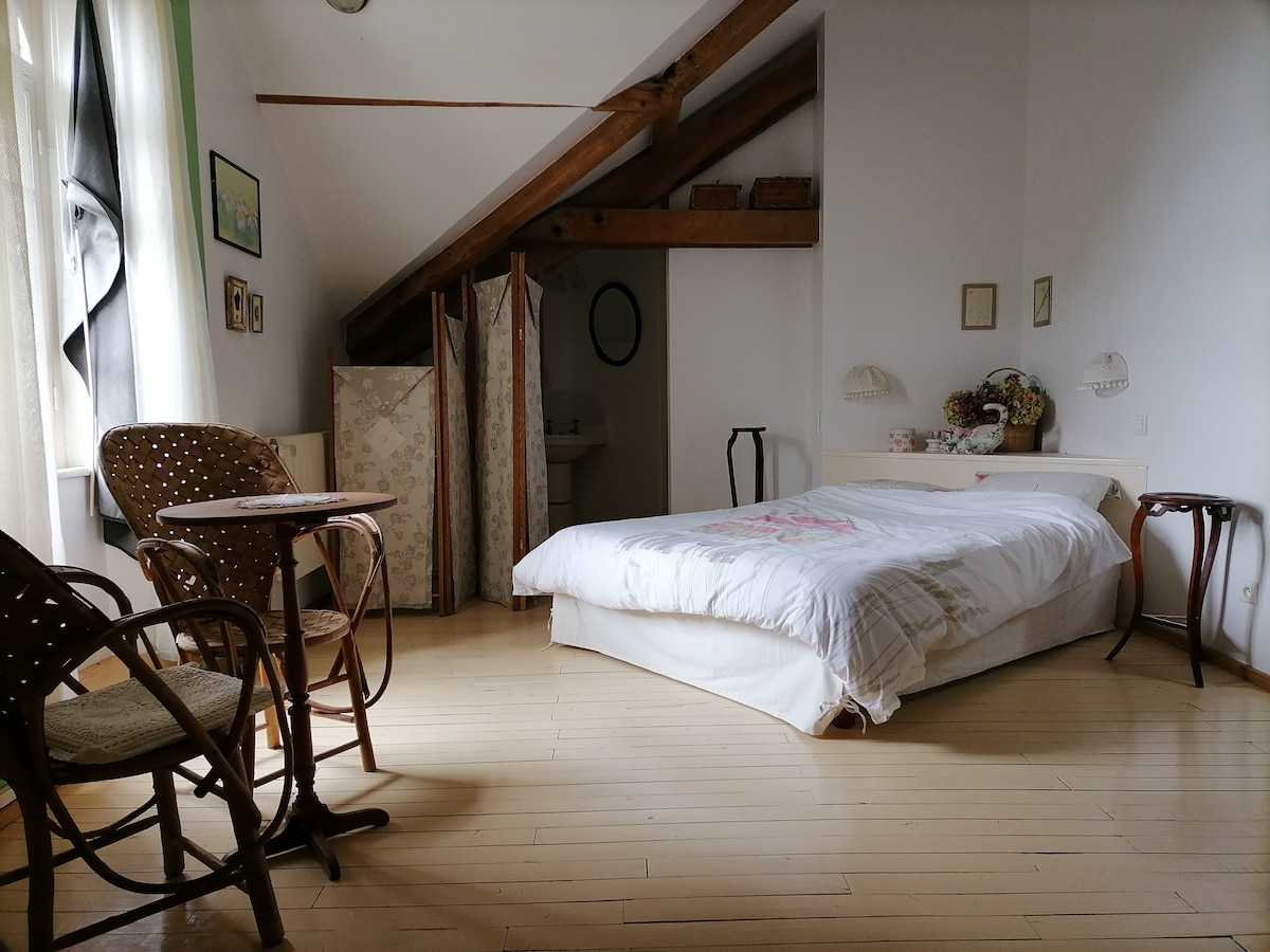 Chambre d'hôtes à la ferme dans un cadre idyllique