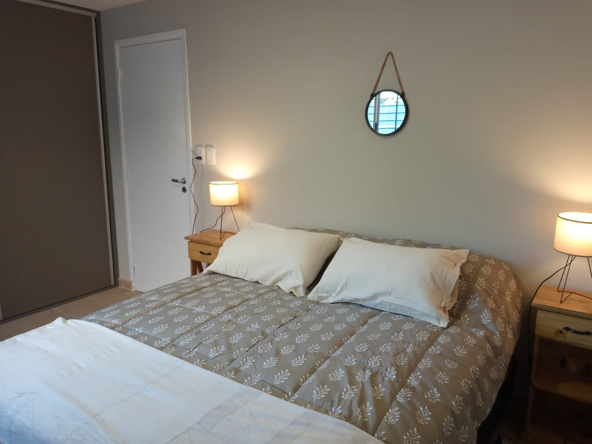 Sobremonte Suites cerca del Parque Gral San Martin