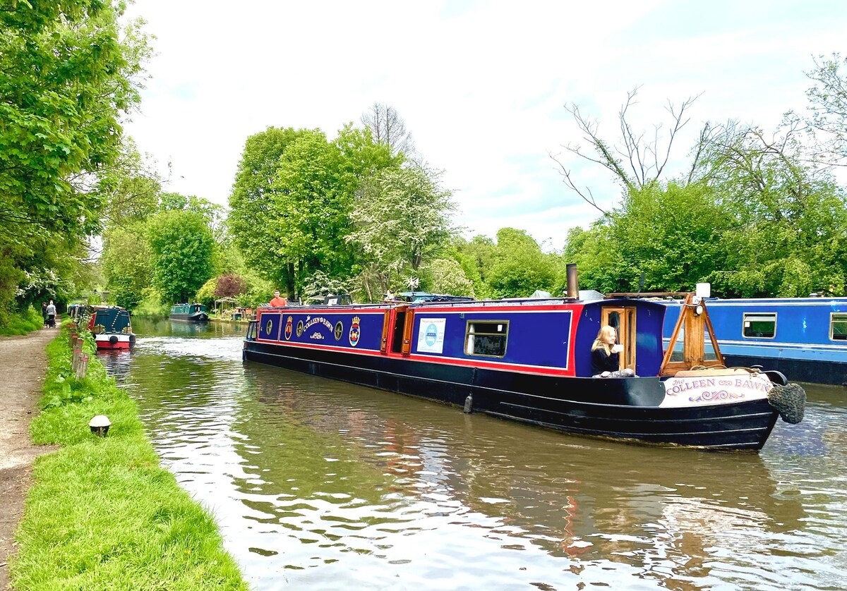 A unique stay aboard a beautiful boat