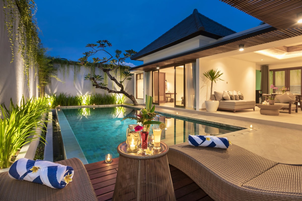 Promo Modern Balinese 2BR Family Villa in Seminyak