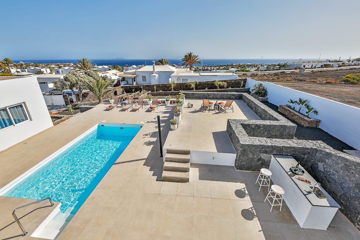 Villa Sea Sky Lanzarote con vistas al mar