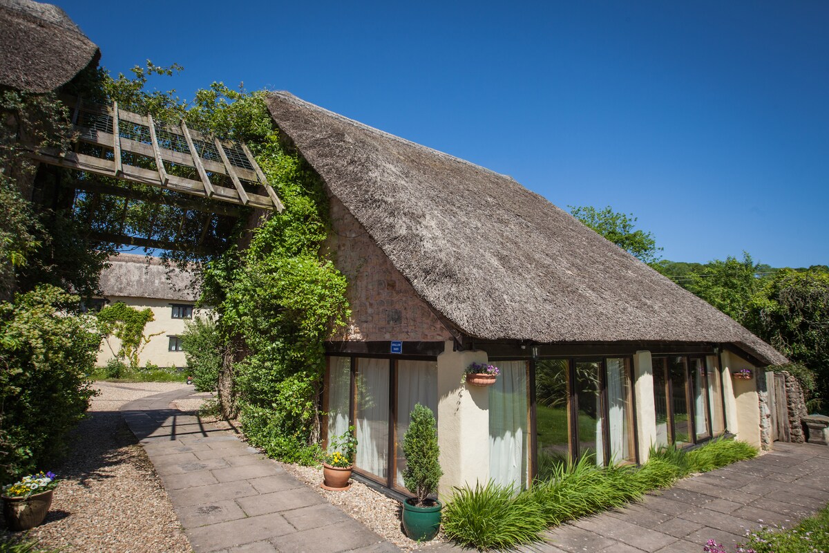 Swallow Barn at Halsbeer Farm