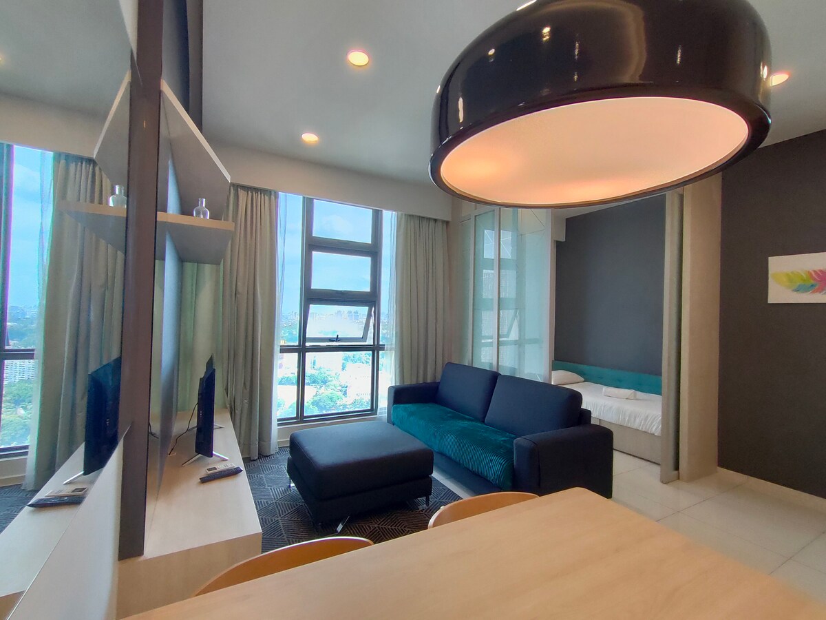 The Robertson Bukit Bintang 41F 2卧室公寓by Infini