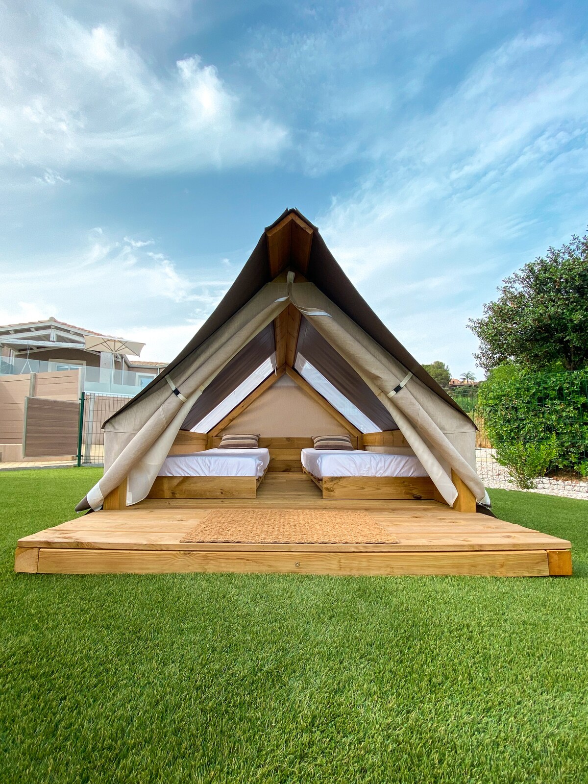 Aura Residence - Luna、泳池、木质帐篷