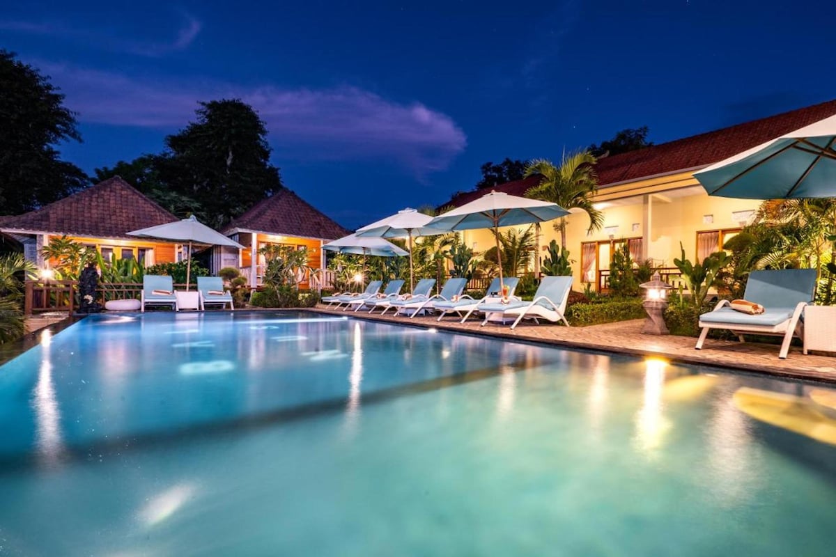 Pool Acces bungalow at Mushroom bay Lembongan