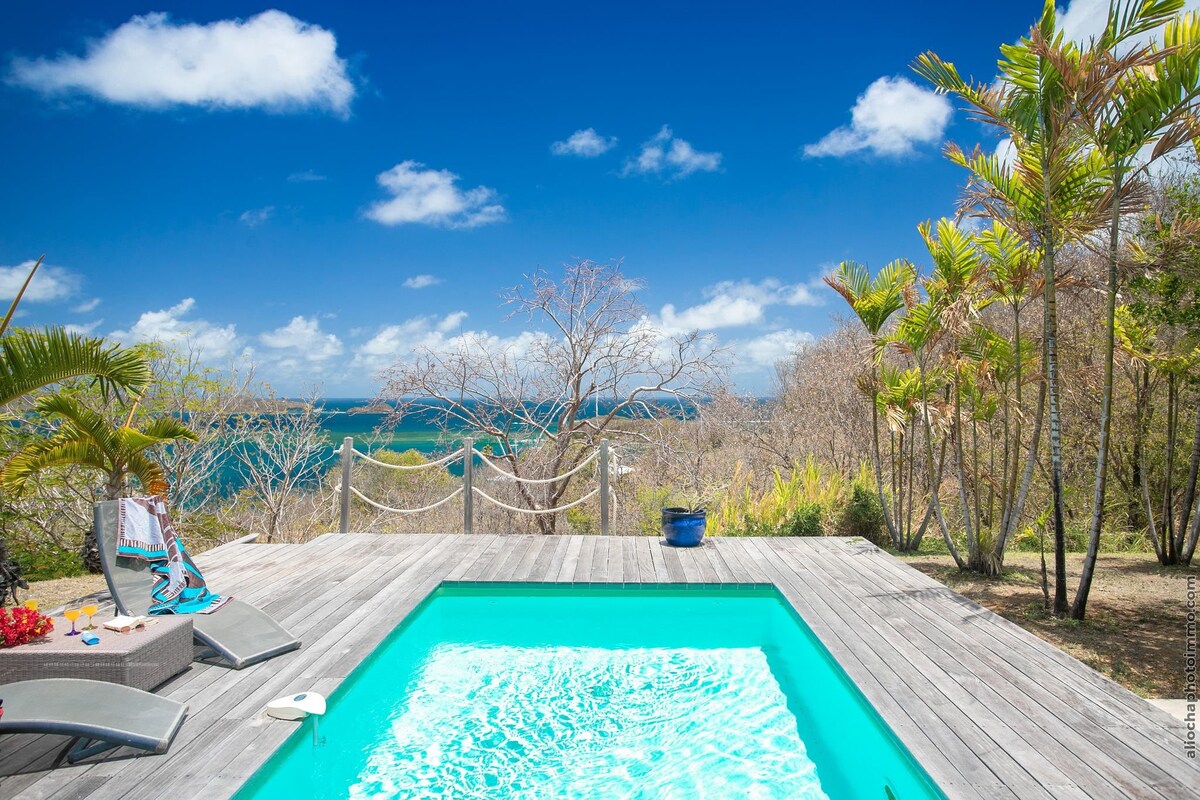 Belle villa créole avec vue sur les îlets