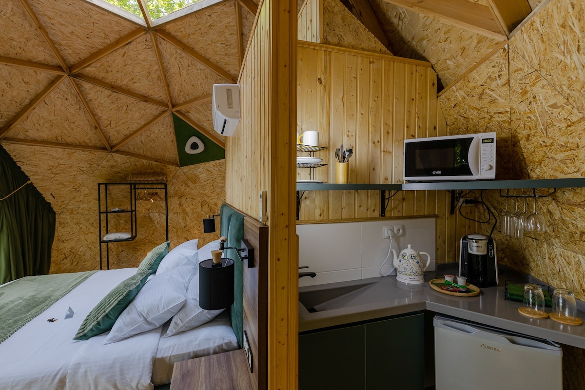 Kvariati Glamping Dome - 3