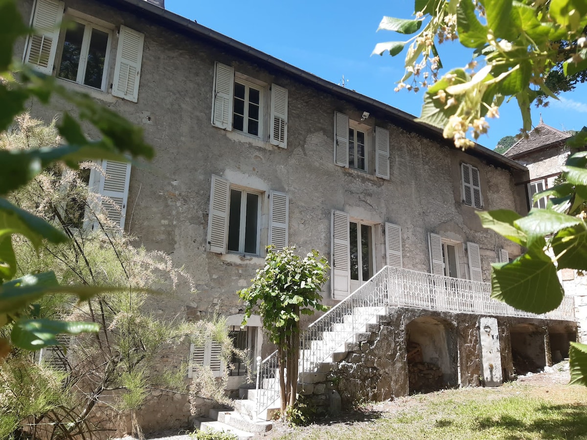 An authentic house in the french countryside.