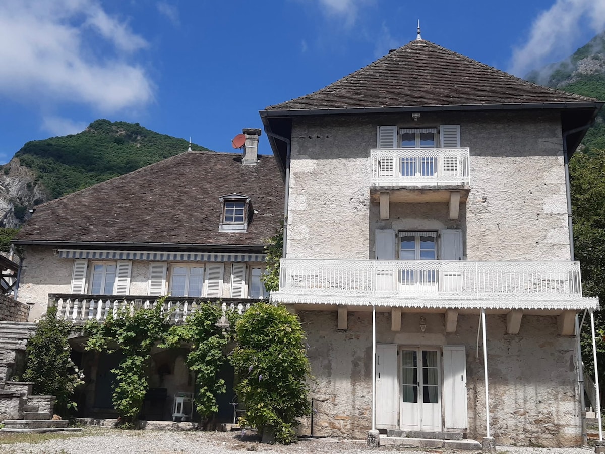 An authentic house in the french countryside.