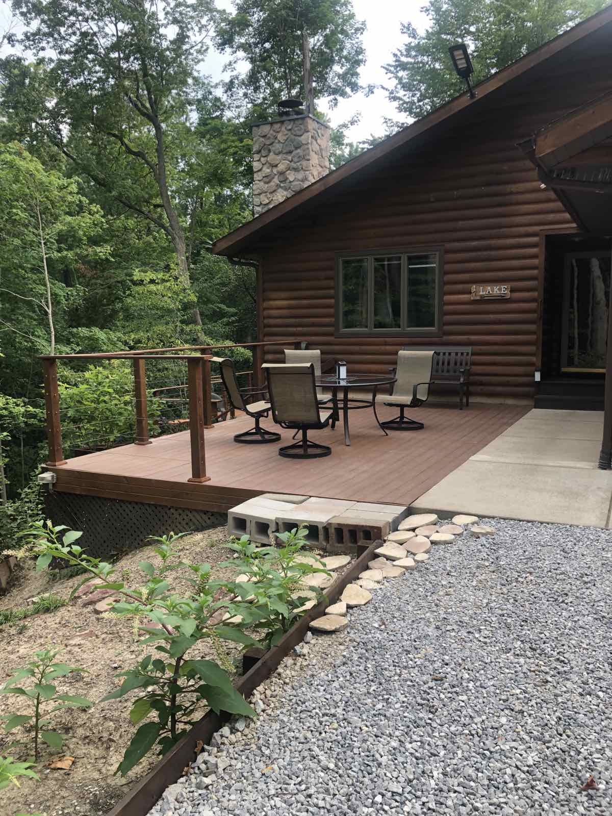 Secluded Vacation Cabin on the Riverfront