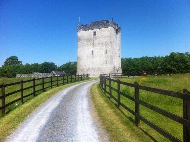 爱尔兰都灵城堡独一无二的中世纪体验