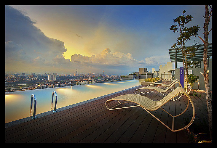 吉隆坡现代2卧室免费停车位和无线网络。