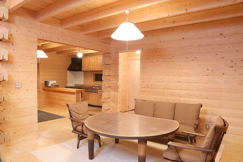 温暖
宽敞的小木屋
