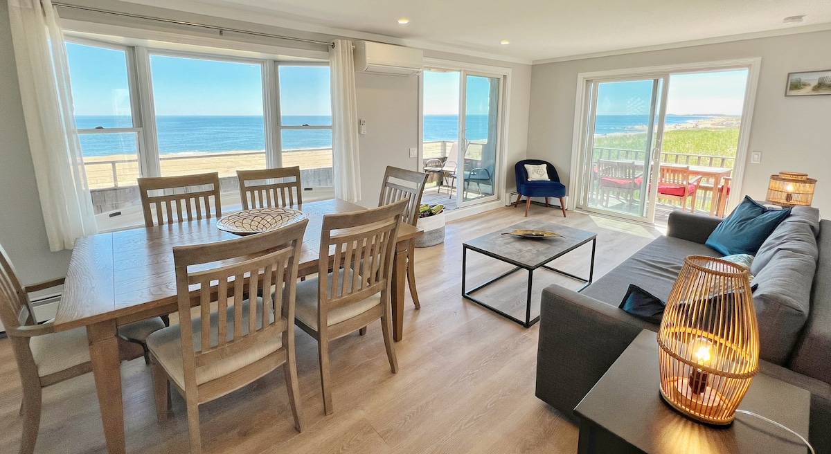 Plum Island Beachhead: Beachfront & Views!