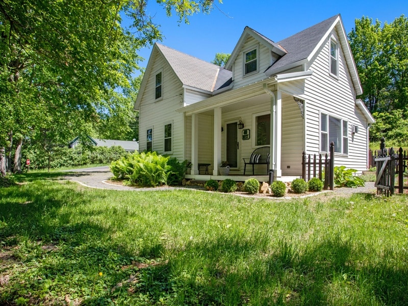 位于圣克罗伊谷（ St. Croix Valley ）的格罗夫小屋（ Grove Cottage