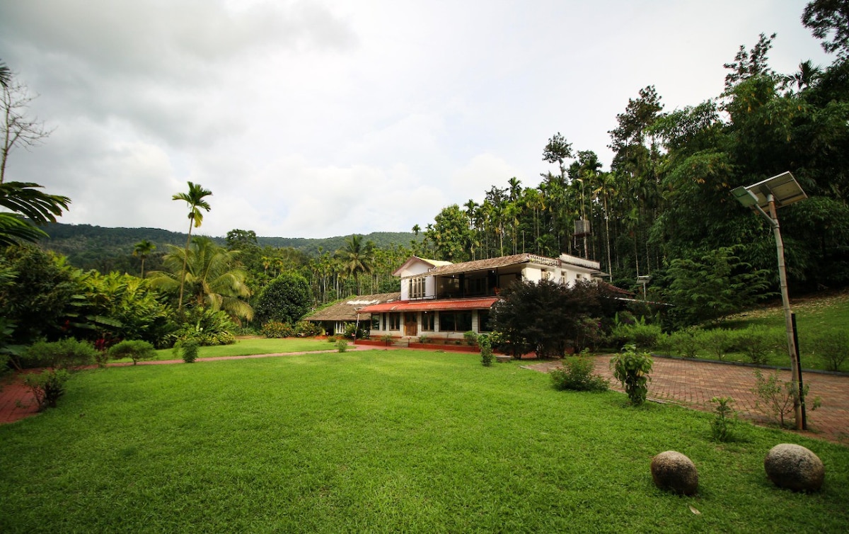 Estate Point Villa
