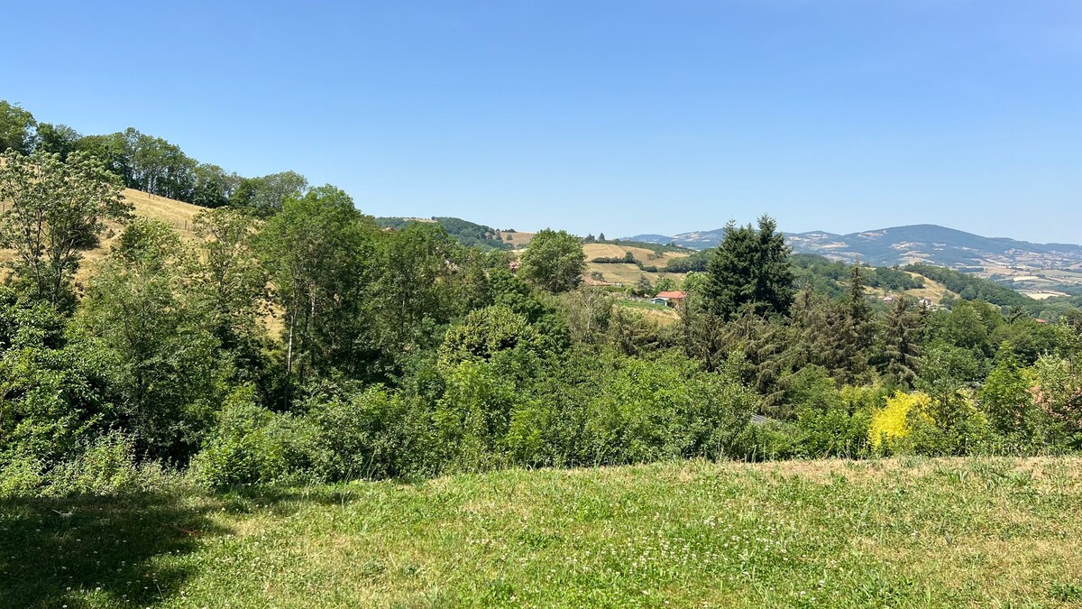 Le Terrapiano, F2 en RDJ d’une maison avec vue !