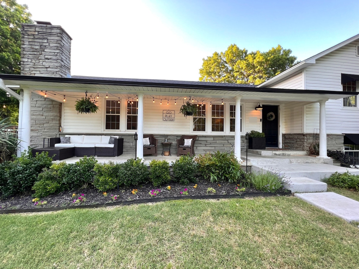 Rose District Bungalow with Fire Pits & Garden