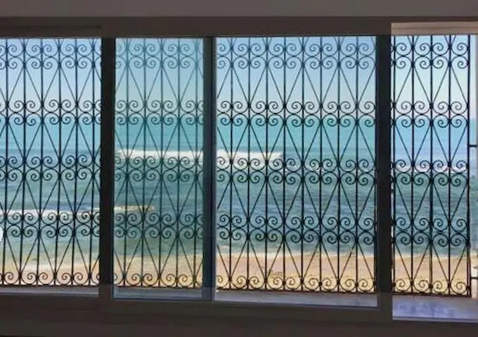 ¤ Dans une villa front de mer Marsa corniche