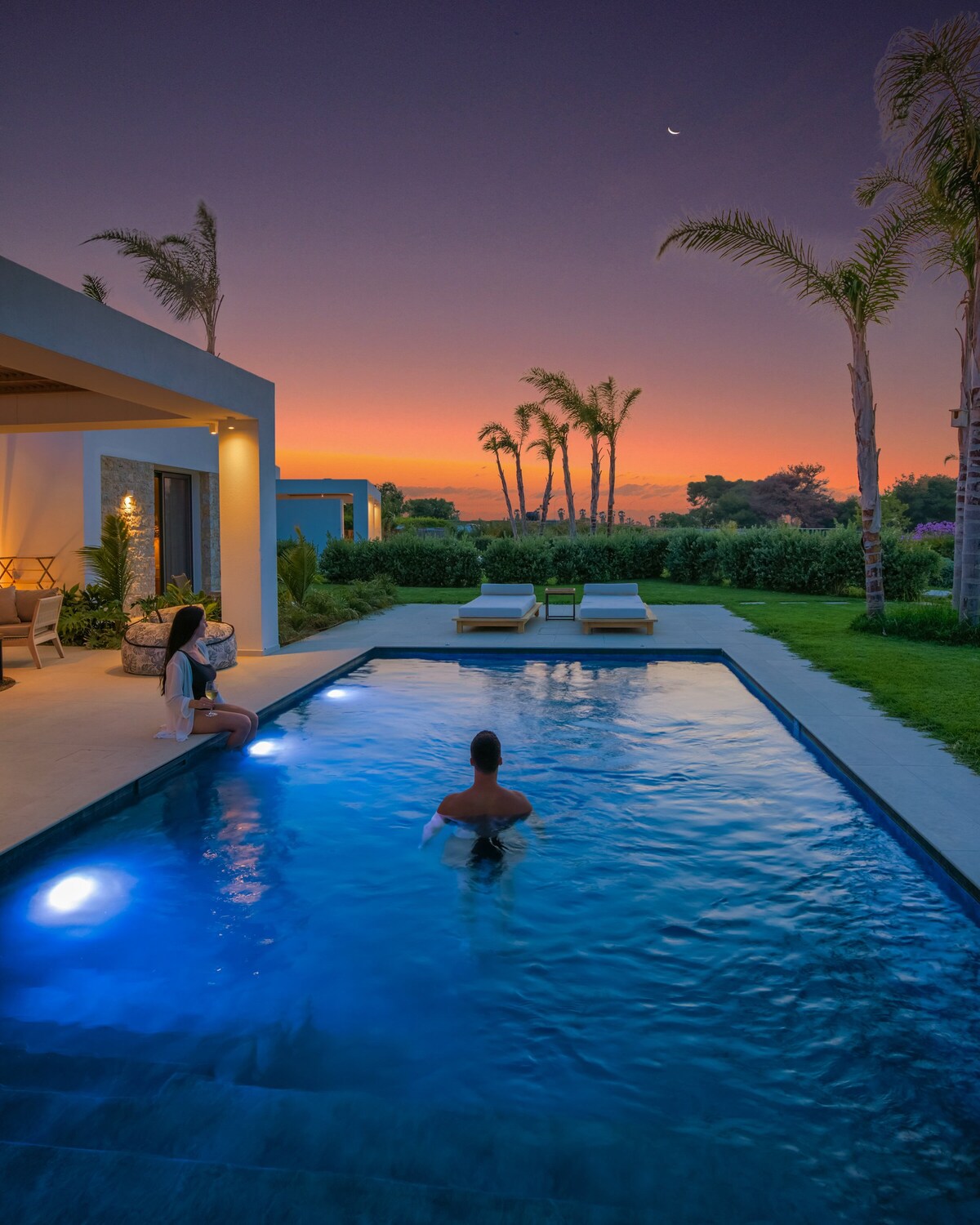 TAF Beach Villas with TESLA & Heated Pool