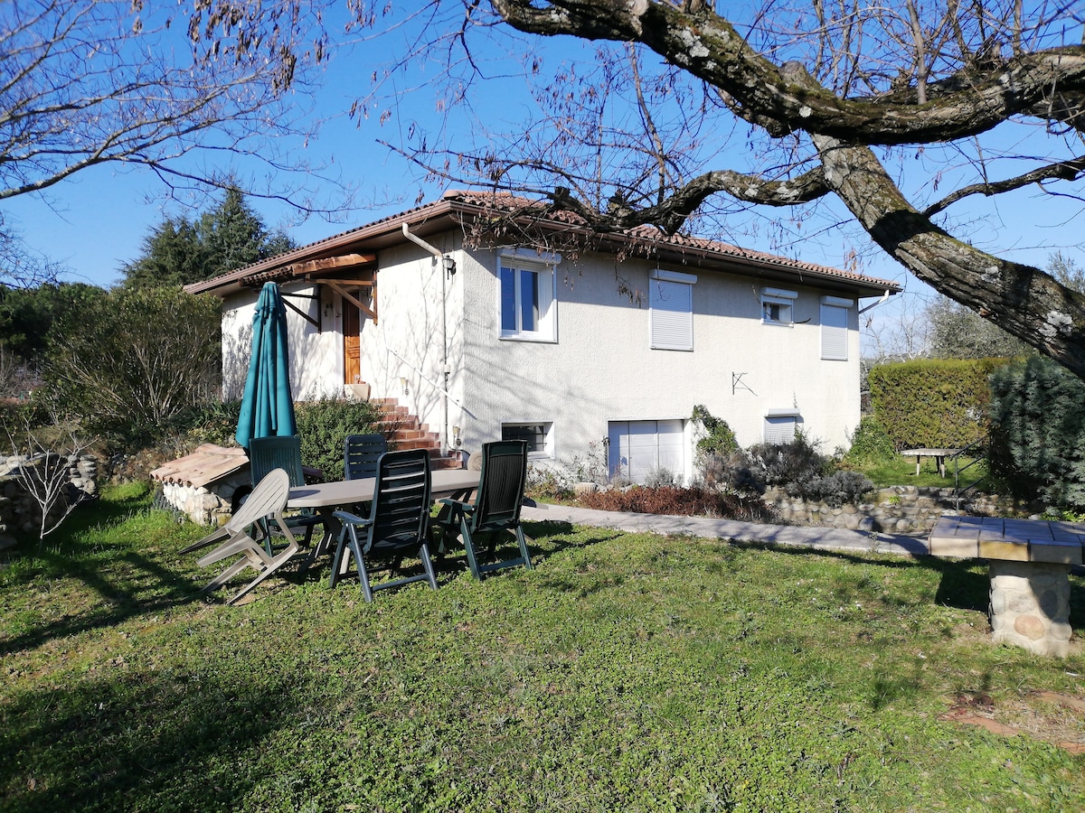 Nouveau - Villa des cèdres à Sampzon Ardèche (07)