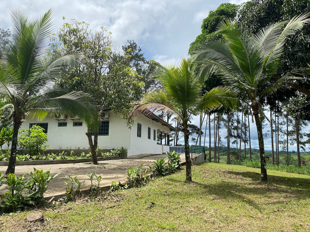 Hermosa casa de campo con excepcionales vistas