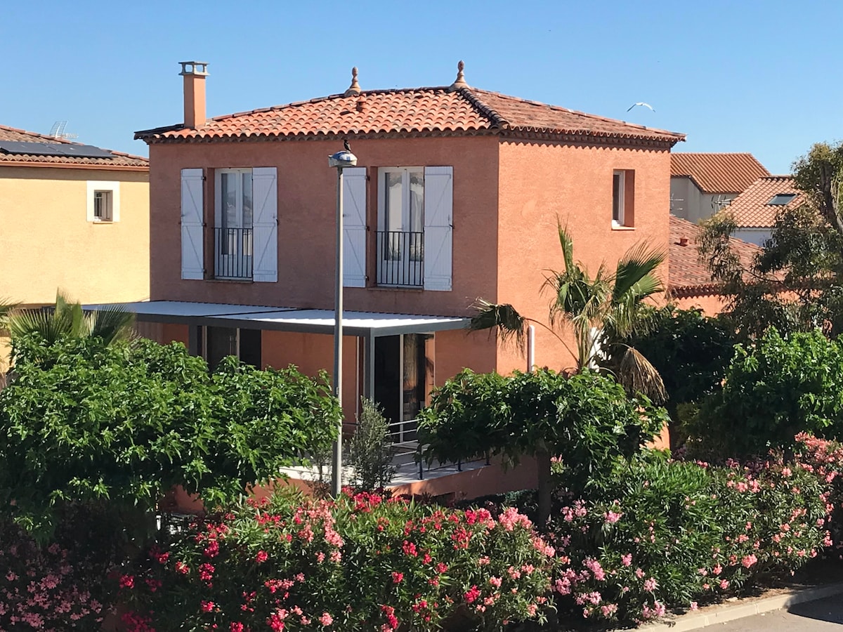 Villa Mer classée, à 3 mn à pied de la plage