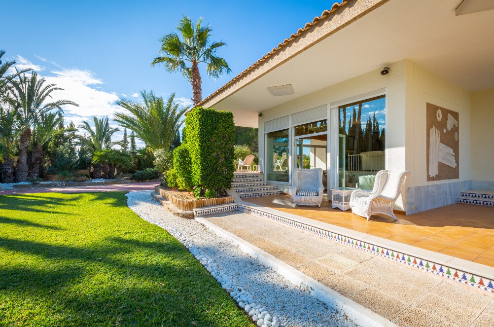 luxury villa in santa pola