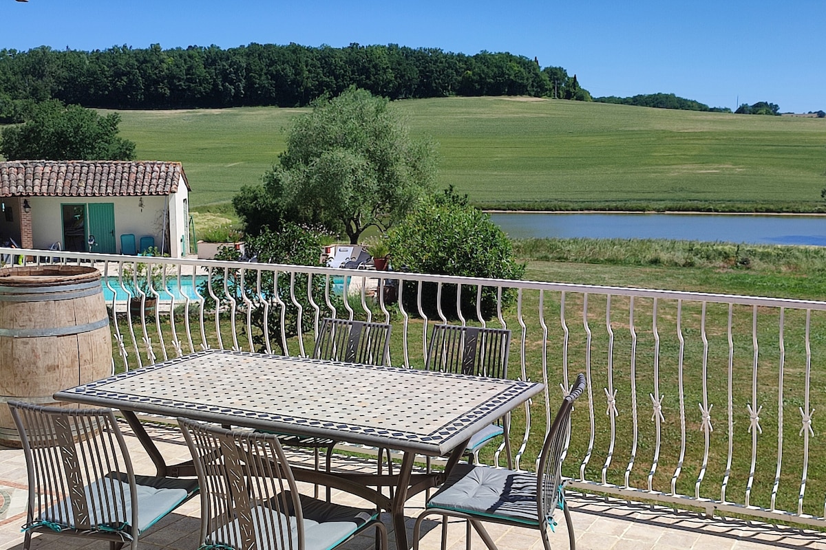 Les Petits Chais Meublé tourisme 3 étoiles jacuzzi