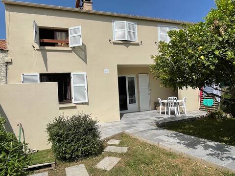 Villa à 100 mètres de la plage, vue champêtre
