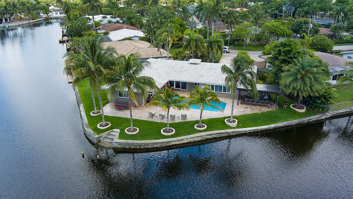 珊瑚湖隐秘绿洲，带恒温泳池A +位置