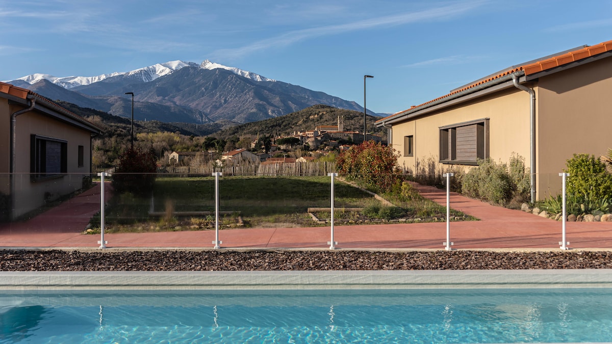 Tente Safari avec vue panoramique sur le Canigou