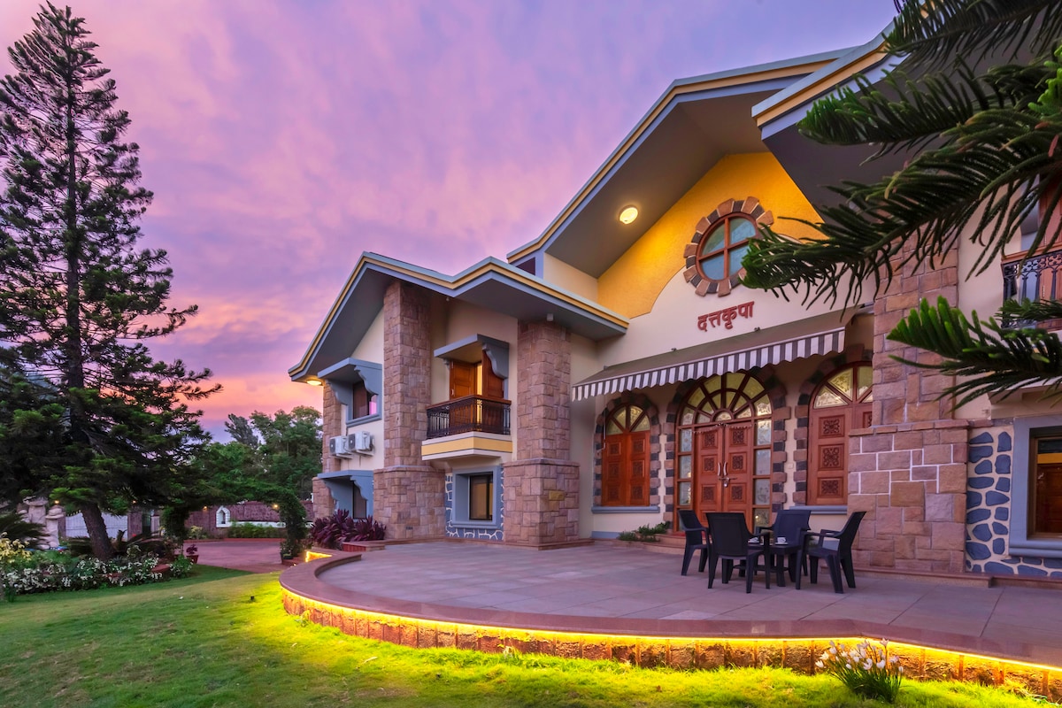 7 Bedroom with Pool Family Villa in Mahabaleshwar