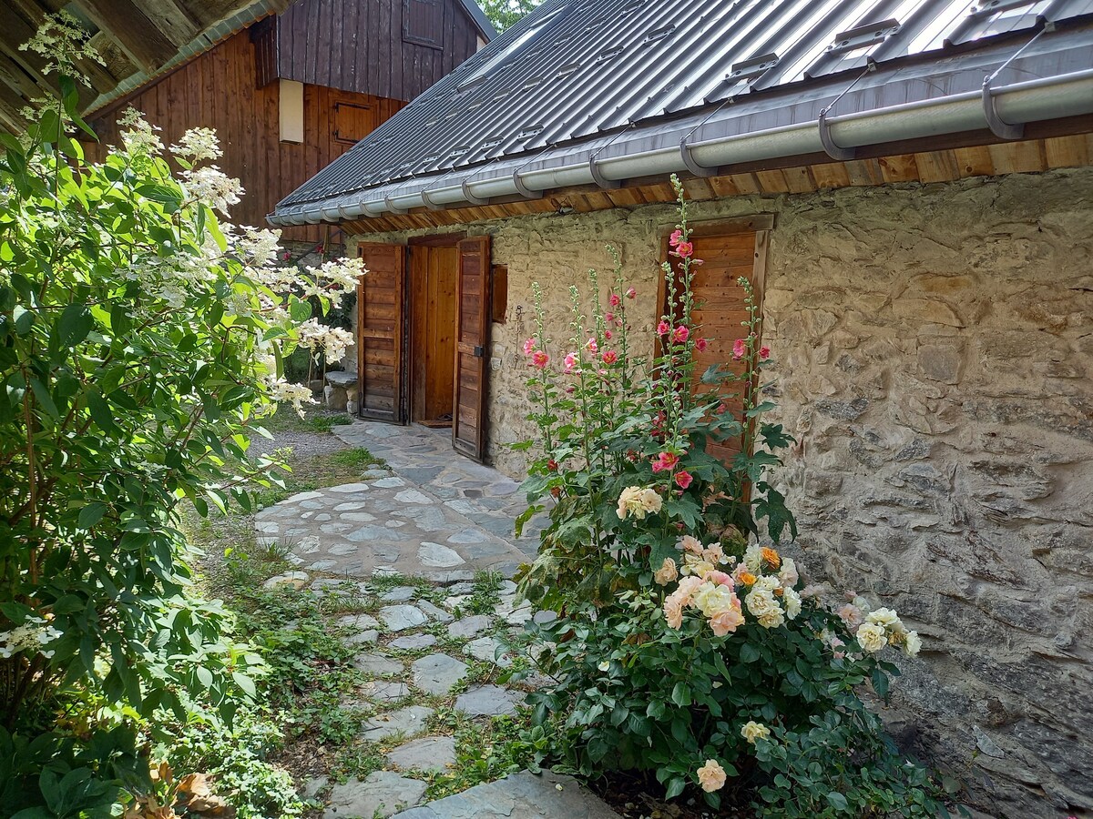 Chalet de montagne, au calme avec vue