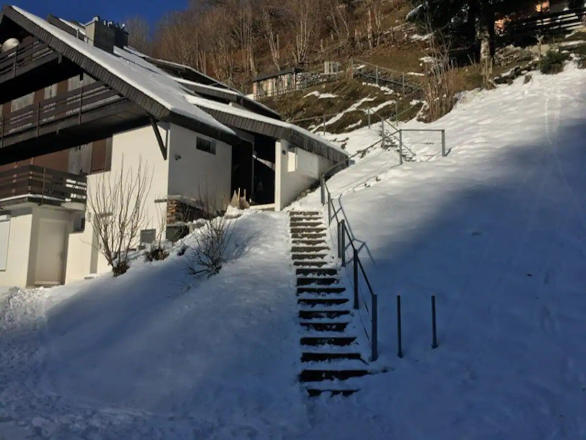 蒂特利斯（ Titlis ）附近山区田园诗般的度假木屋