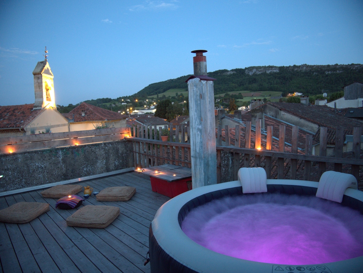 Cozy house with jacuzzi