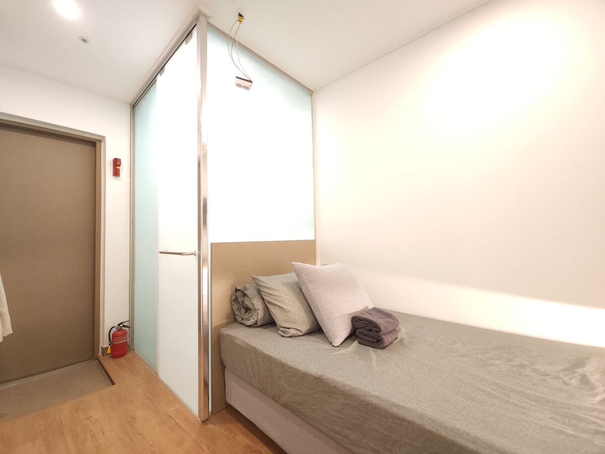 OYO Hostel Myeongdong单人房2