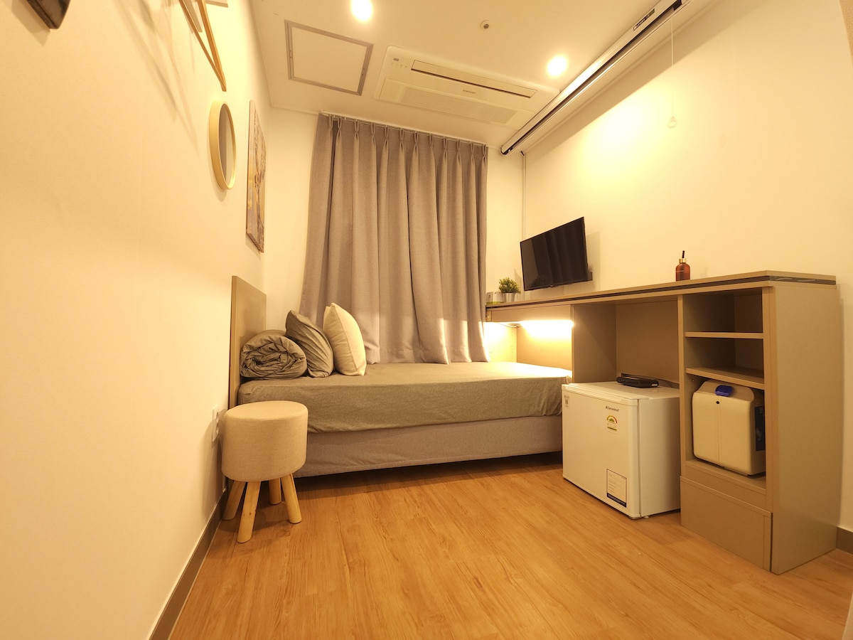 OYO Hostel Myeongdong单人房2