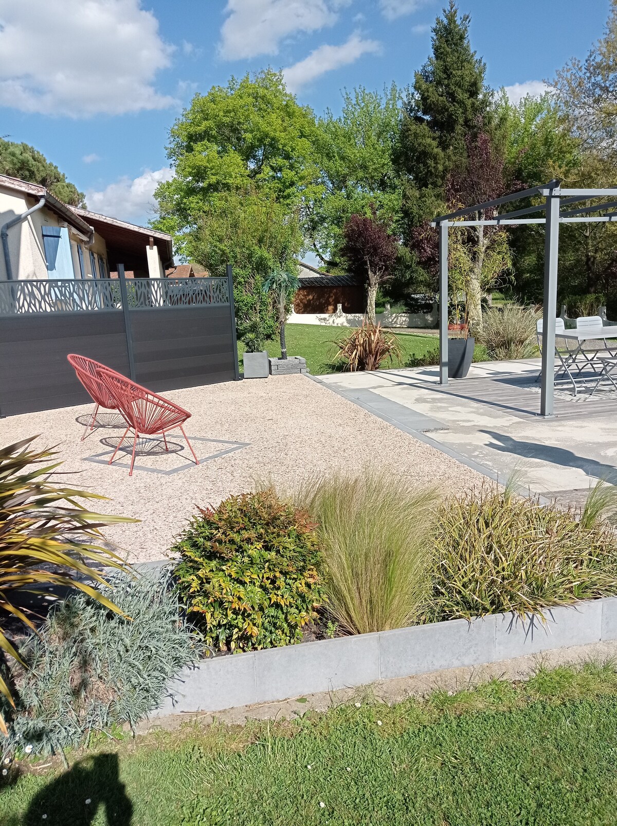 charmant logement avec rez de jardin à la campagne