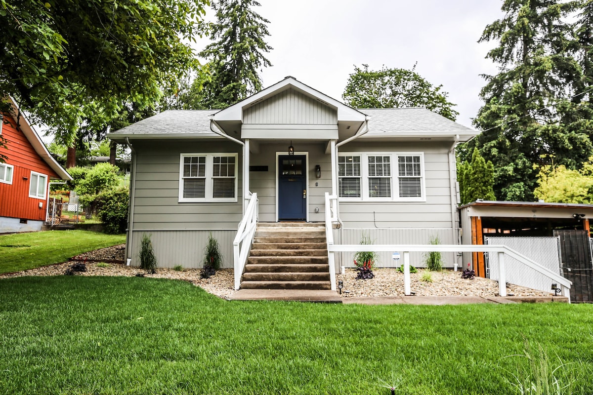Beautifully Updated Island Park 1915 Bungalow