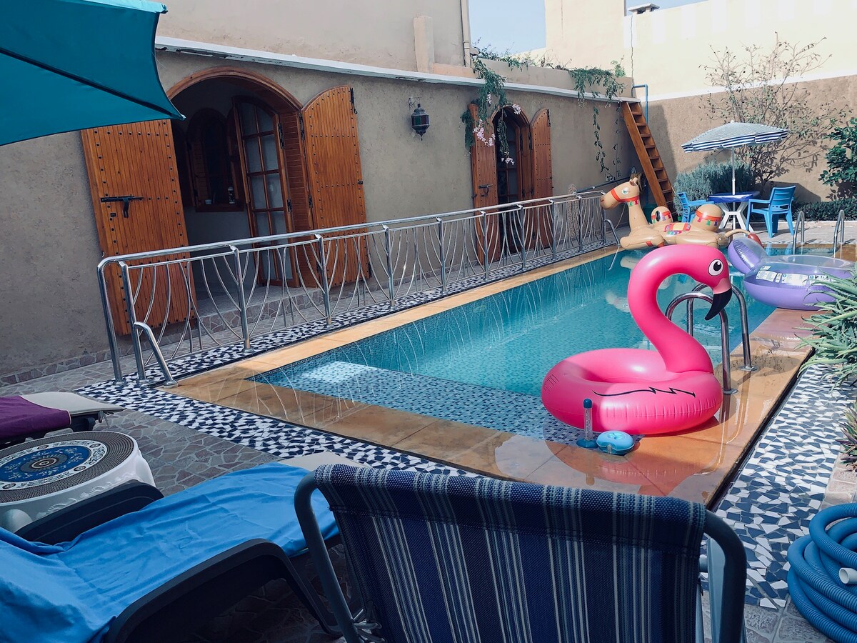Superbe Riad atypique avec piscine sans vis à vis